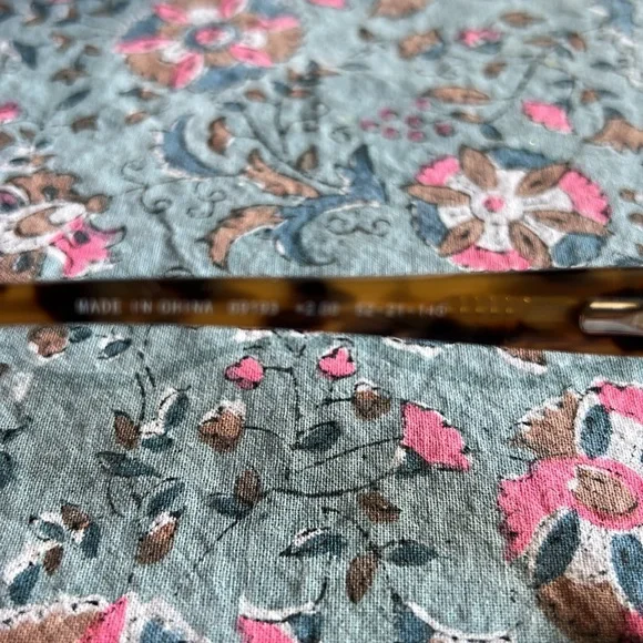 Anthropologie Readers +2.00 - Picture 4 of 5